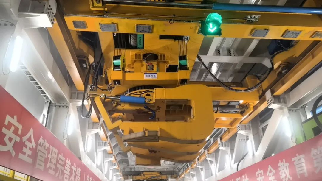 匠心制造 yth2206游艇会UNI800助力大国重器钢铁“穿山甲” 匠心制造 yth2206游艇会UNI800助力大国重器钢铁“穿山甲”