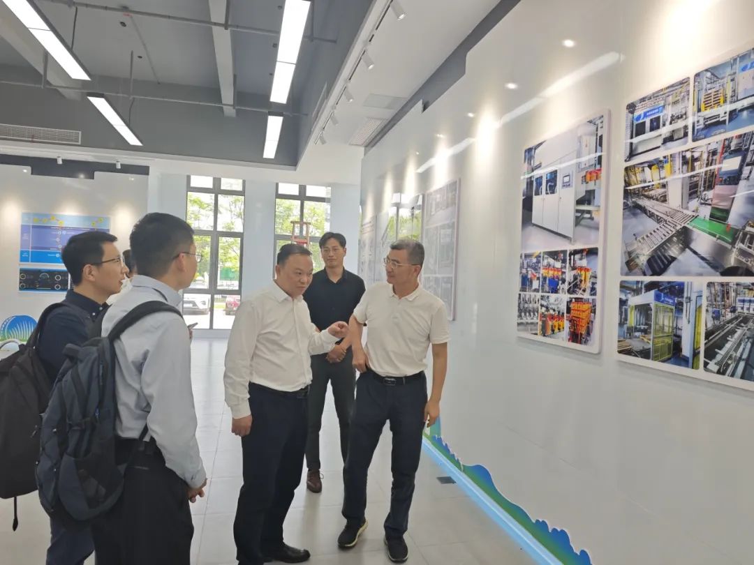 合肥工业大学校友总会丁兆罡主任一行莅临合肥yth2206游艇会参观交流 合肥工业大学校友总会丁兆罡主任一行莅临合肥yth2206游艇会参观交流